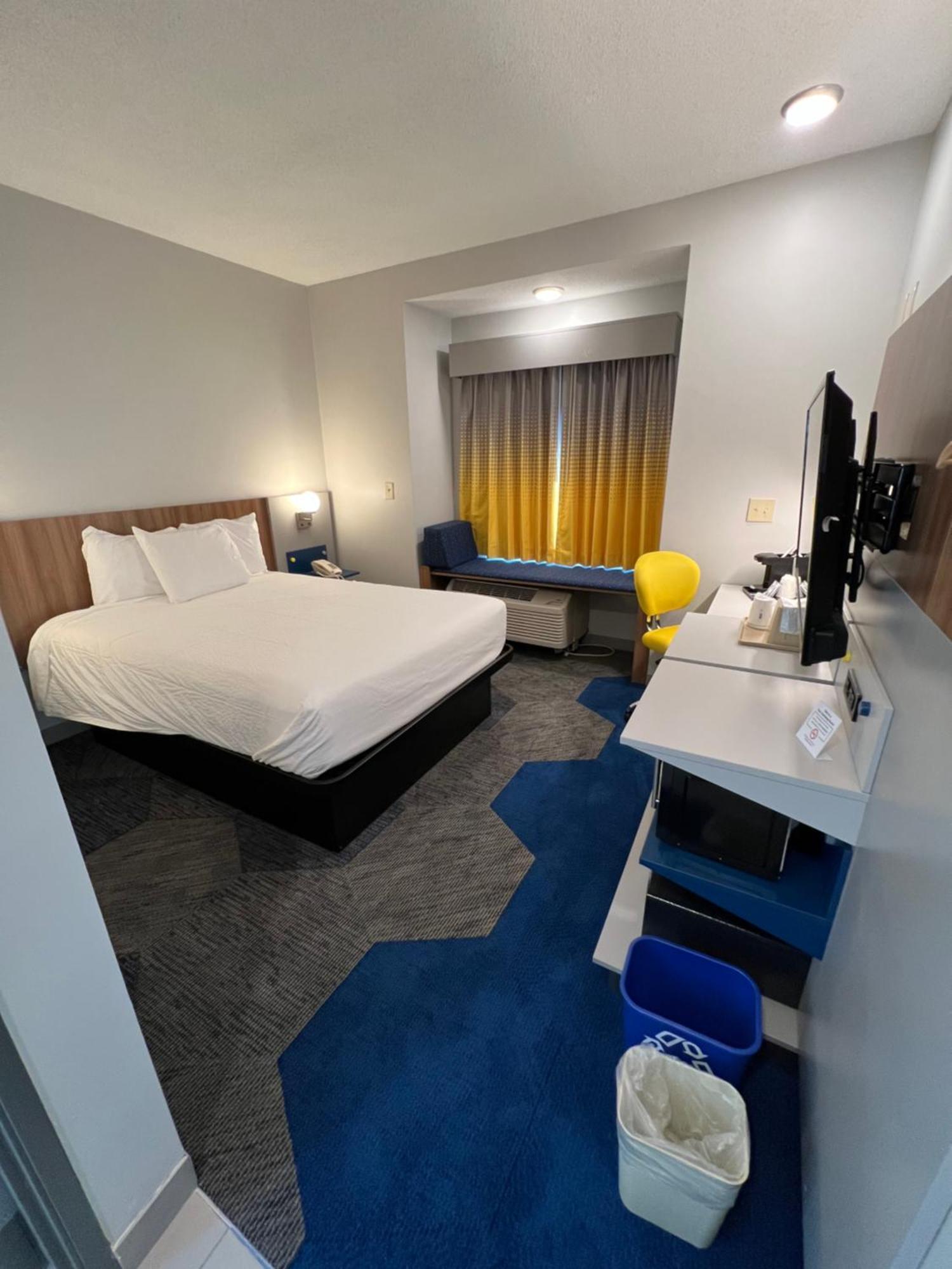 Microtel Inn & Suites By Wyndham Charlotte/Northlake Exterior foto